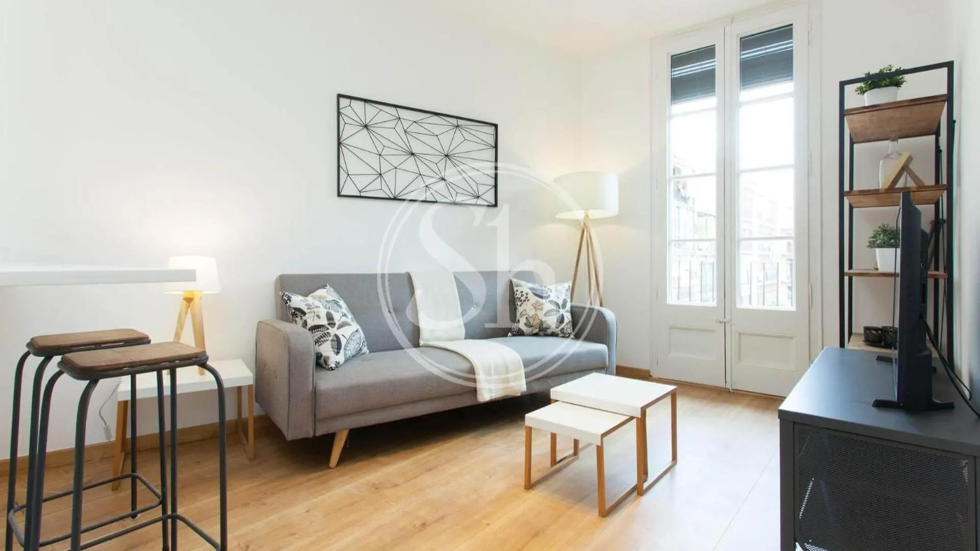 Wonderful Apartment In Urgell Barcelona